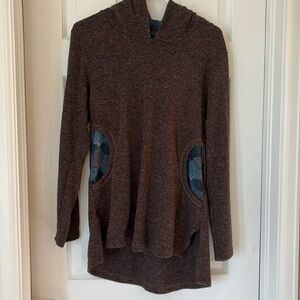 Brown Women's Hoodie Sweater with Patterned Pockets